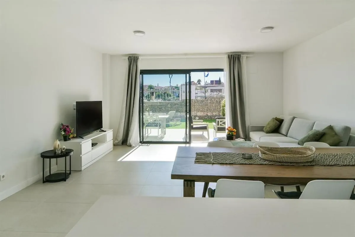 Garden Apartment With Spa, Outdoor Pool & Parking La Cala De Mijas 0*,